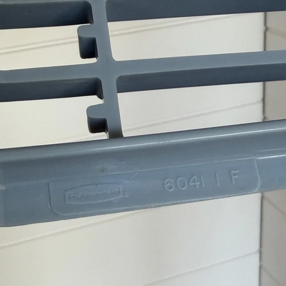 Vintage 1987 Rubbermaid In Sink‎ Drain Rack No. 6041 Blue Kitchen Movie Prop